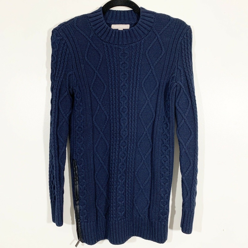 Banana Republic NavyBlue Cable Knit Crew Sweater S